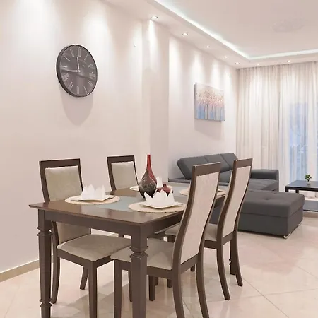 2 Bedroom