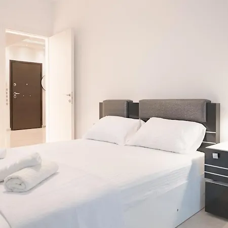 2 Bedroom Apartamento Tesalónica